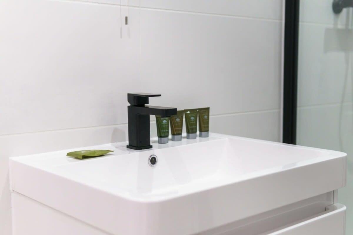 Modern 1 Bedroom Apartment In Preston Centre Εξωτερικό φωτογραφία