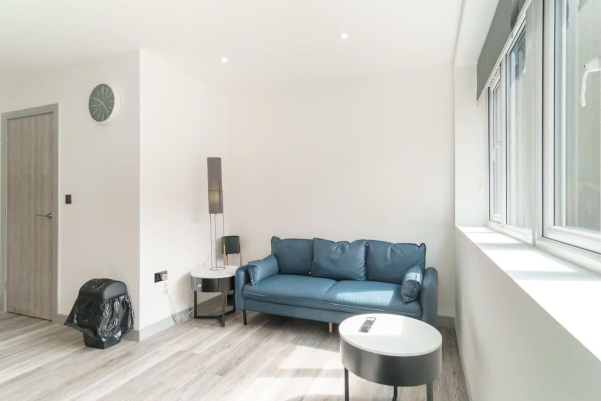 Modern 1 Bedroom Apartment In Preston Centre Εξωτερικό φωτογραφία