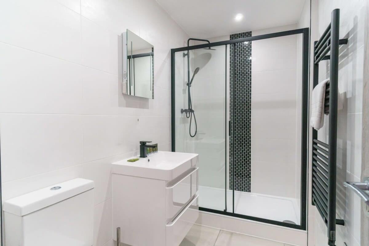 Modern 1 Bedroom Apartment In Preston Centre Εξωτερικό φωτογραφία